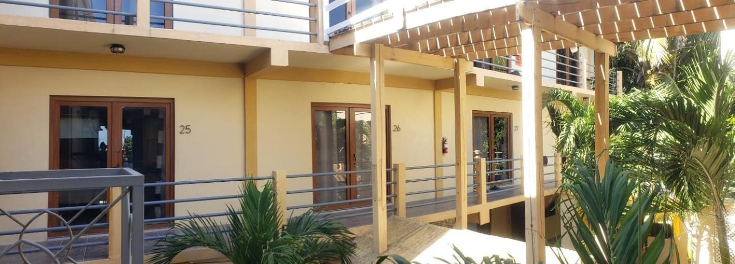 Beach Club Budget Rooms At Popeyes Cayo Caulker Exterior foto